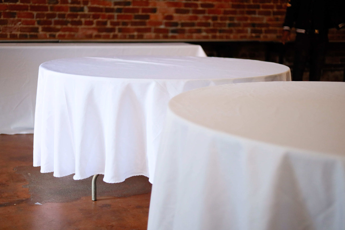 Round Dining Table (5ft)