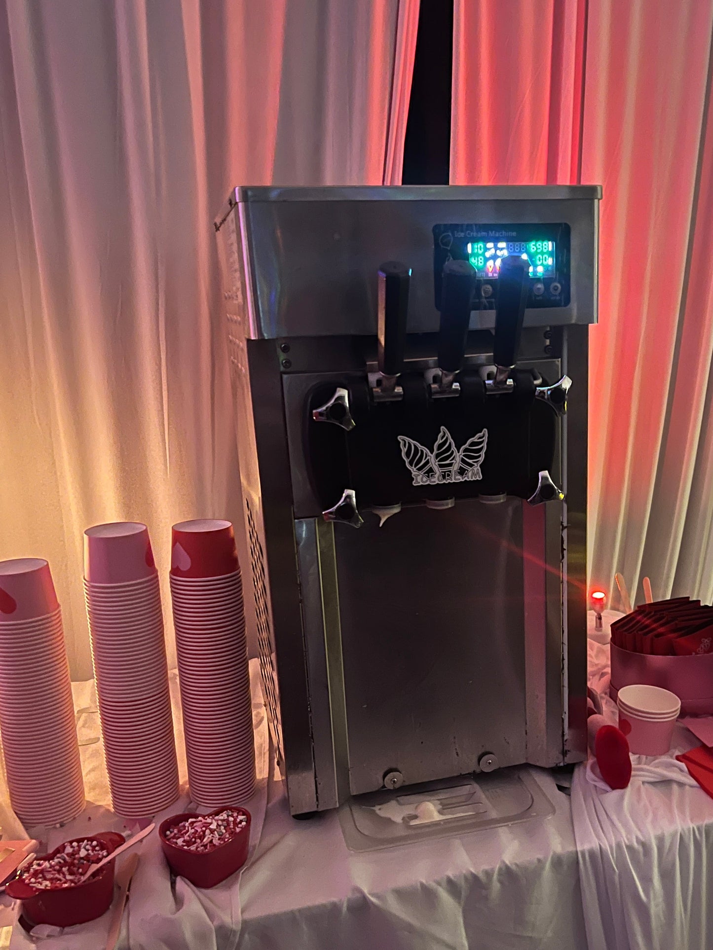 Soft Served Ice Cream Machine