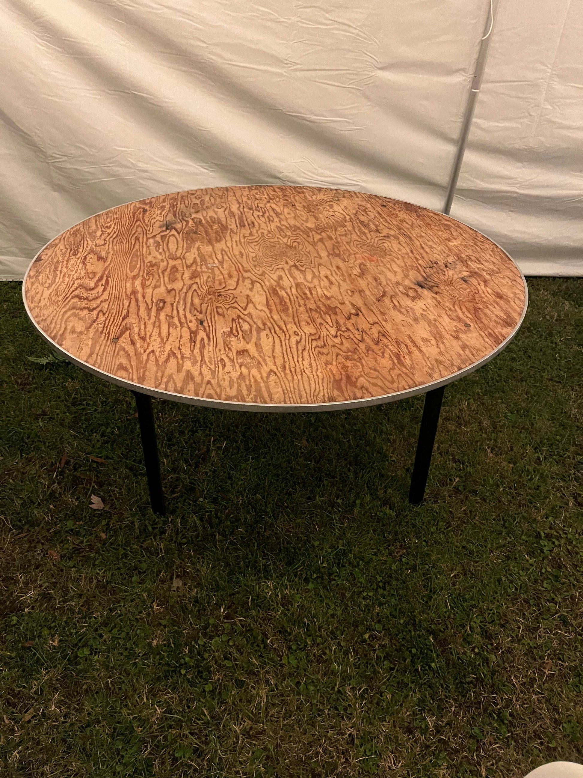 Round Dining Table (5ft)